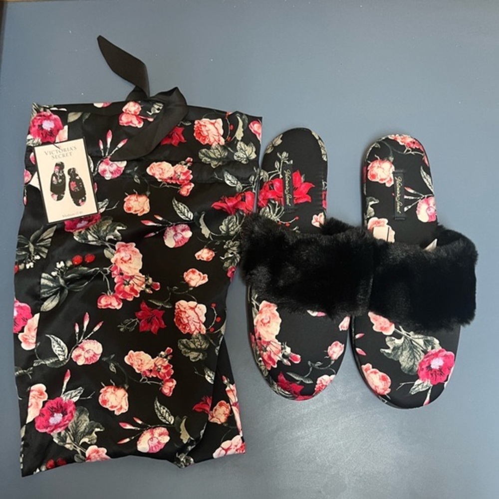 NWT Victoria's Secret Black/Pink Rose Print Satin Slippers w/Bag Size Med 7/8